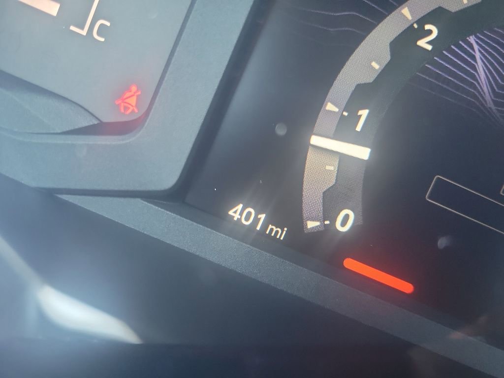 Certified 2025 Toyota Tacoma SR5 image 33