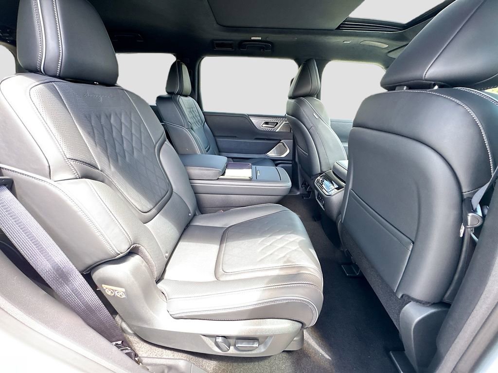 New 2026 INFINITI QX80 Autograph w/ Premium Cargo Package AWD/4WD image 31