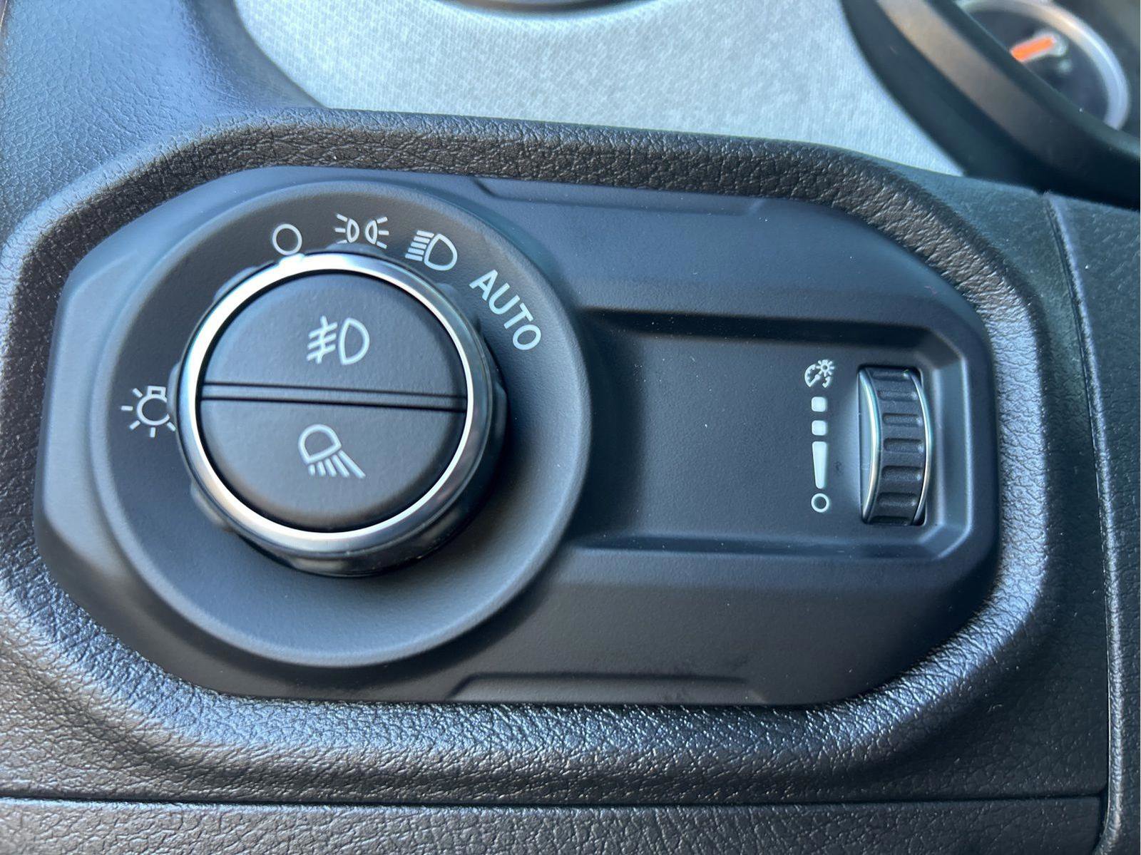 New 2026 Jeep Gladiator Sport image 13