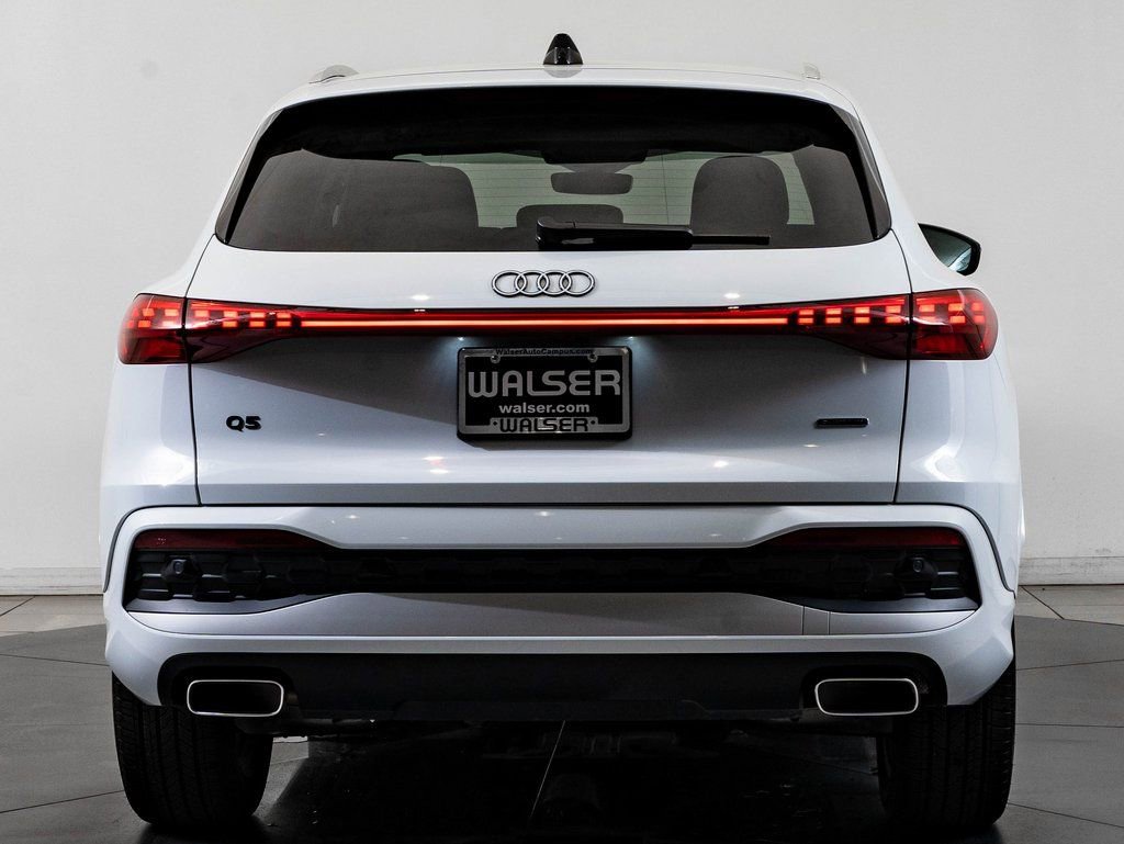 Certified 2025 Audi Q5 Premium w/ 19" Wheel Package image 7