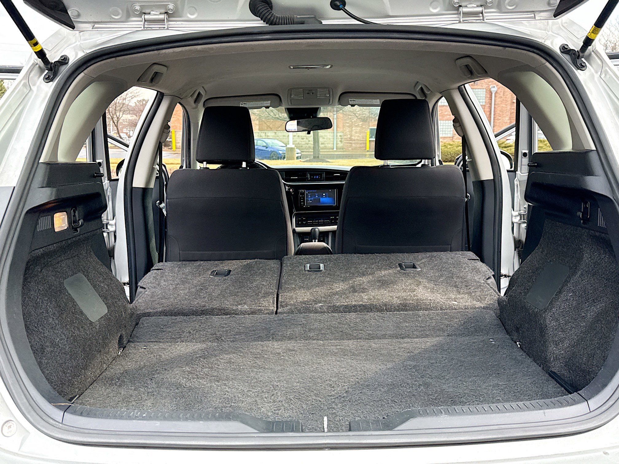 Used 2017 Toyota Corolla iM image 7