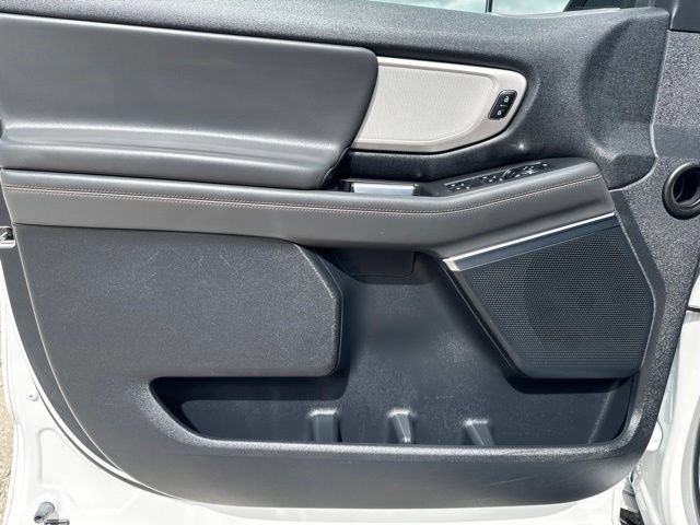 Used 2025 Ford Expedition Max Active AWD/4WD image 16