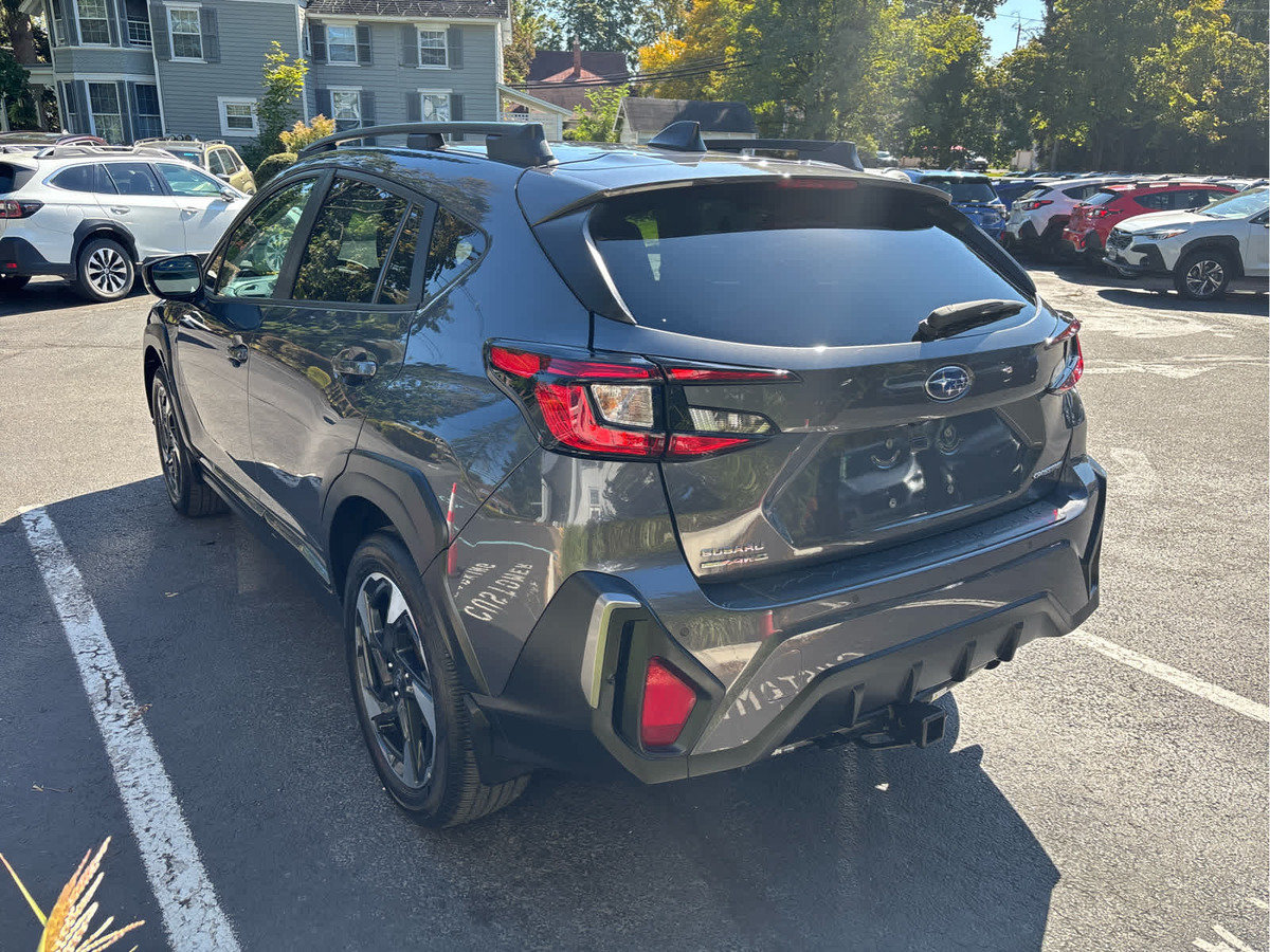 Used 2024 Subaru Crosstrek 2.5i Limited AWD/4WD image 5
