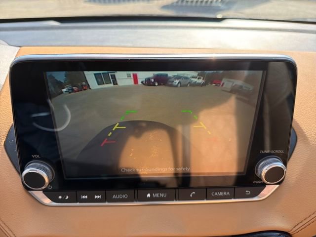 Used 2021 Nissan Sentra SV w/ SV Premium Package image 21