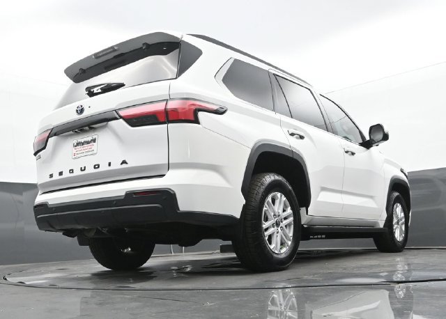 Used 2023 Toyota Sequoia SR5 w/ SR5 Premium Package RWD image 29