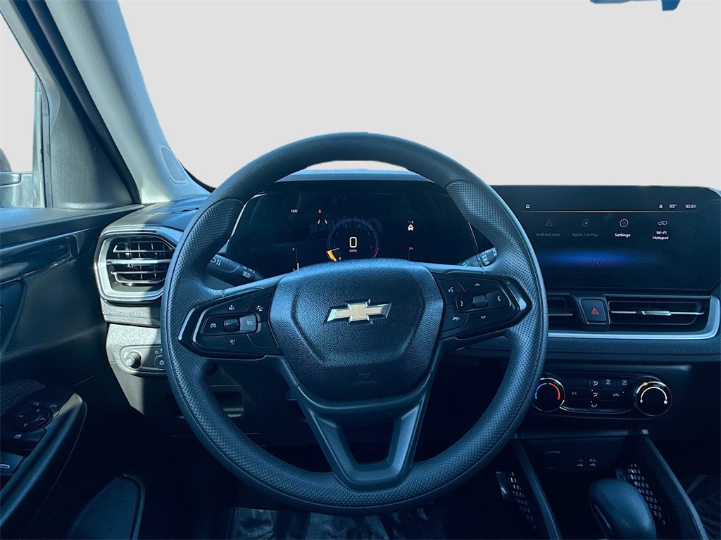 Used 2025 Chevrolet TrailBlazer LS w/ LS Convenience Package image 11