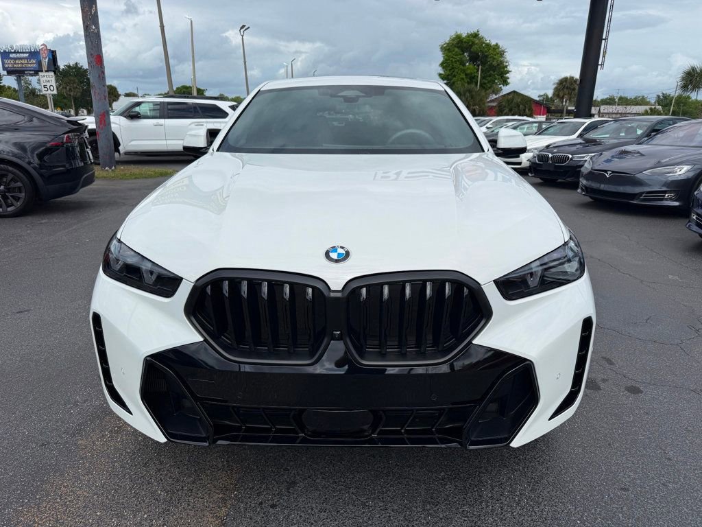 Used 2026 BMW X6 xDrive40i w/ Climate Comfort Package image 2