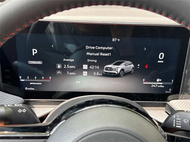 New 2025 Nissan Kicks SR image 32