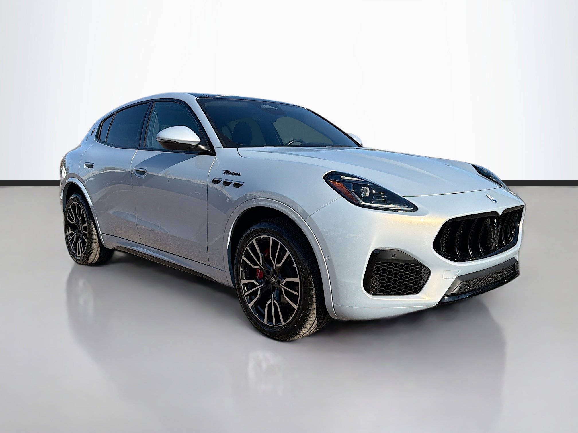 Used 2023 Maserati Grecale Modena image 1