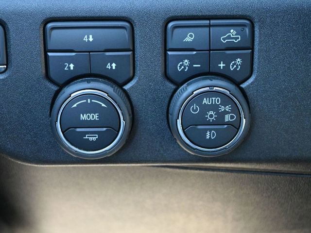Used 2025 Chevrolet Silverado 2500 LT w/ Safety Package image 34