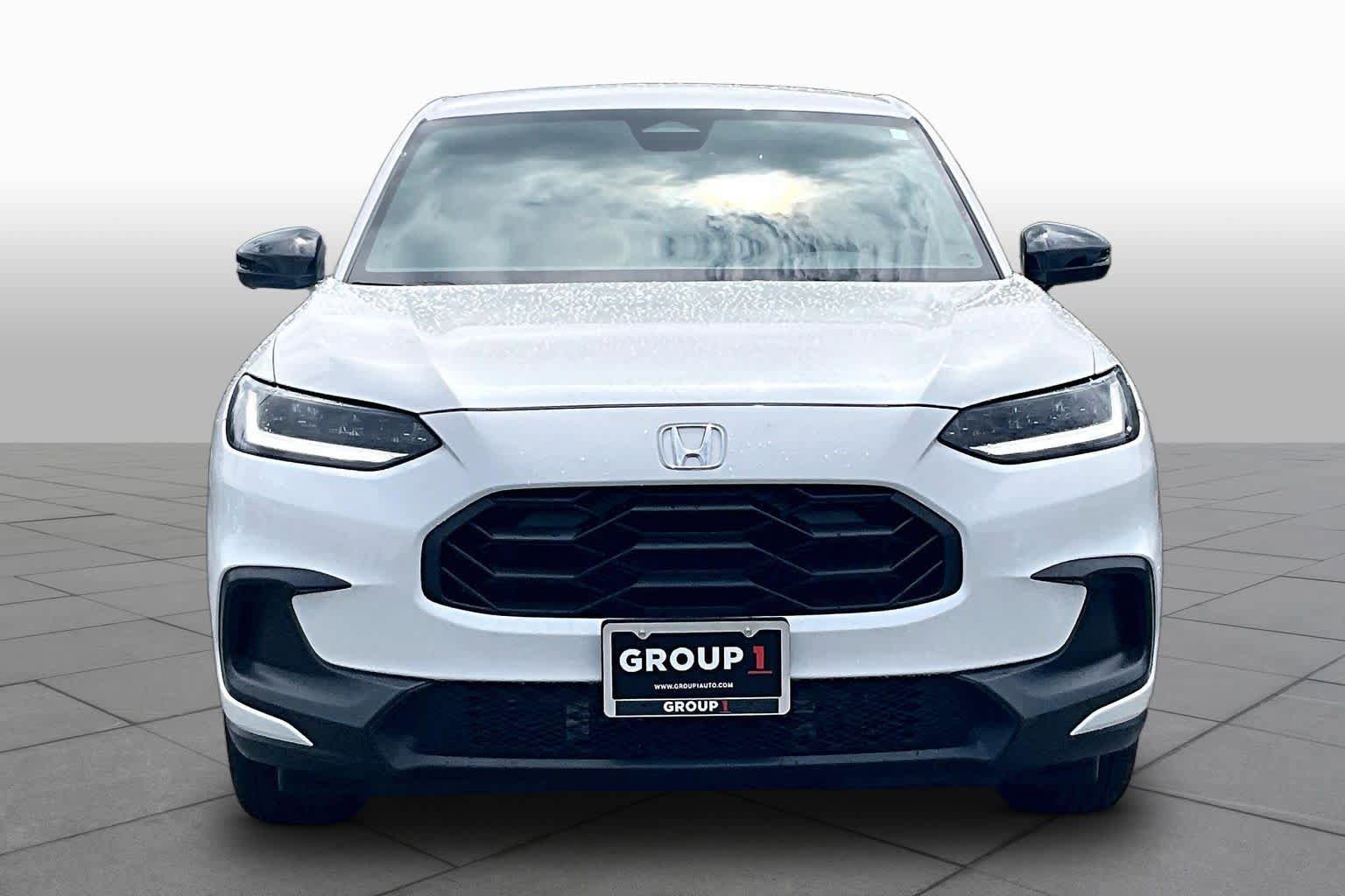 Certified 2025 Honda HR-V Sport image 4