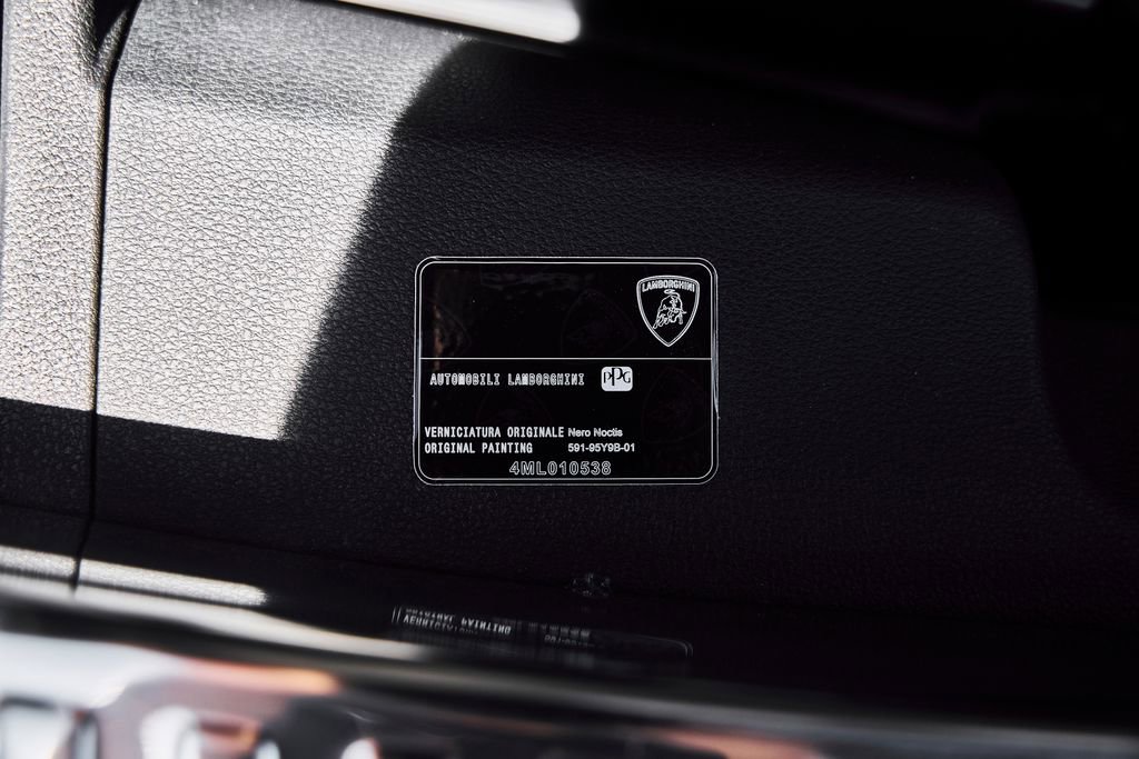 Used 2024 Lamborghini Urus Performante AWD/4WD image 27
