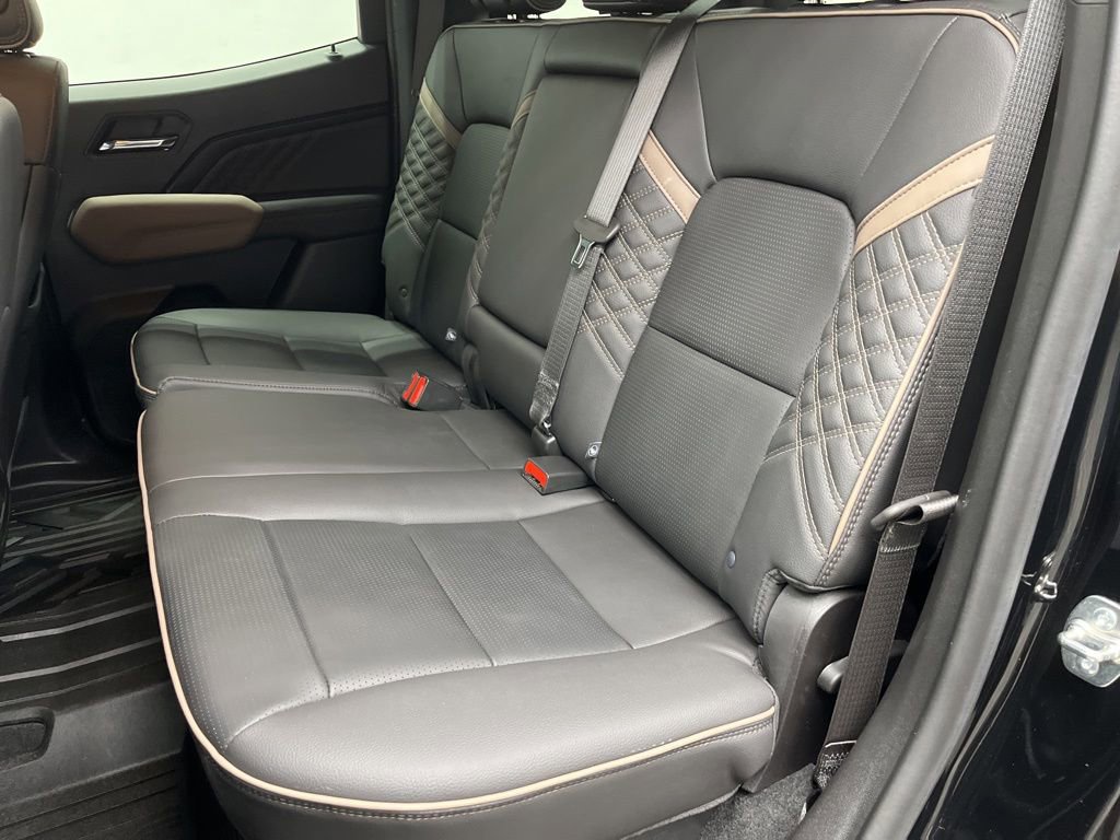 Used 2026 GMC Canyon Denali AWD/4WD image 7