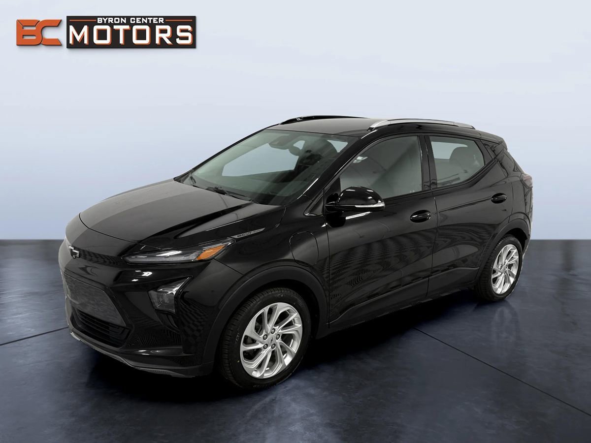 Used 2023 Chevrolet Bolt EUV LT image 1