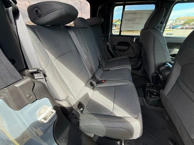 New 2025 Jeep Gladiator Sport image 12