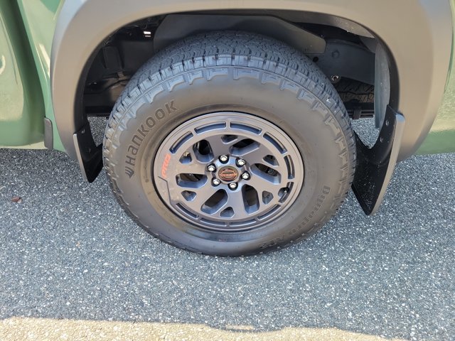 Used 2025 Nissan Frontier Pro-X RWD image 6