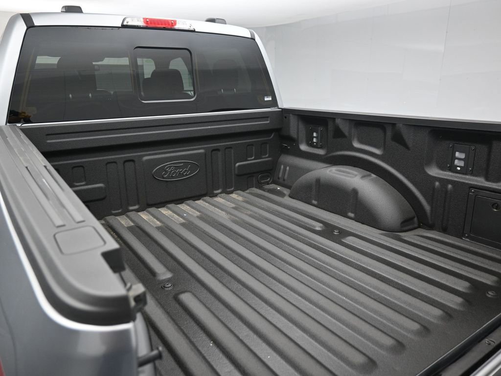 New 2025 Ford F150 Lariat w/ Equipment Group 502A High AWD/4WD image 30