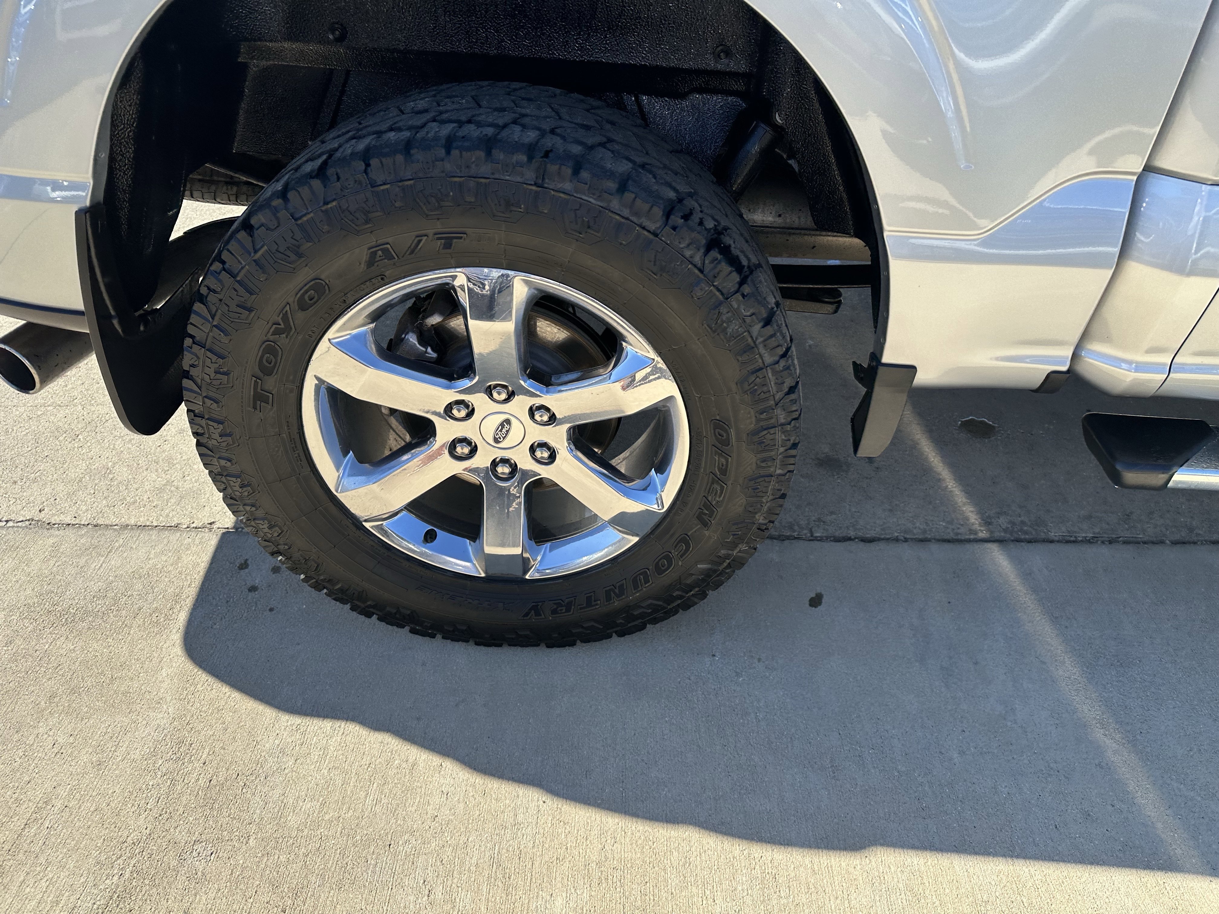 Used 2022 Ford F150 XLT w/ Equipment Group 302A High AWD/4WD image 5