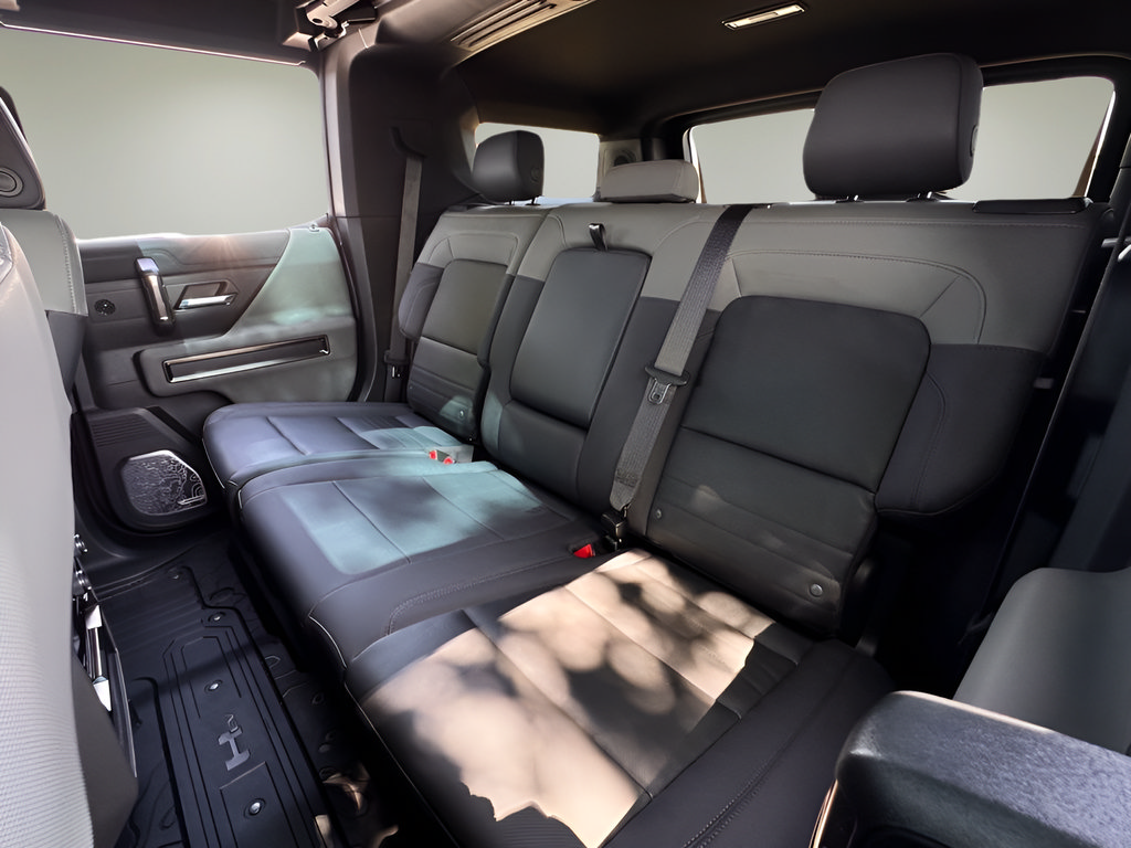 Used 2024 GMC Hummer EV 3X w/ LPO, Illumination Package AWD/4WD image 23