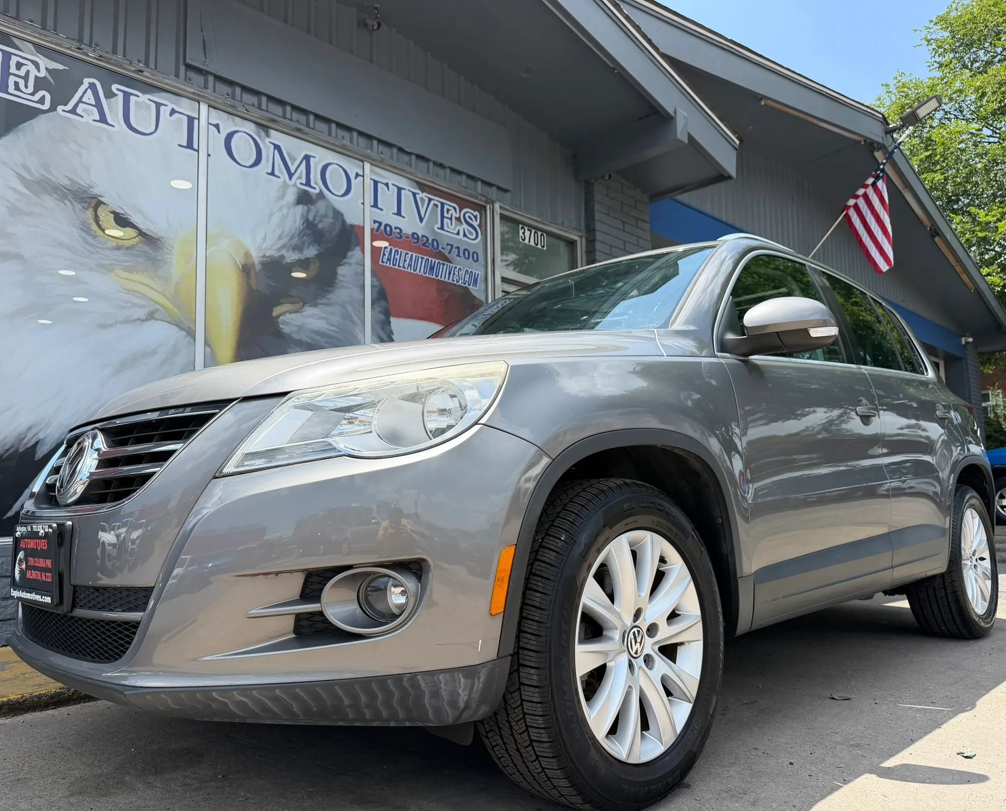 Used 2009 Volkswagen Tiguan S FWD image 6