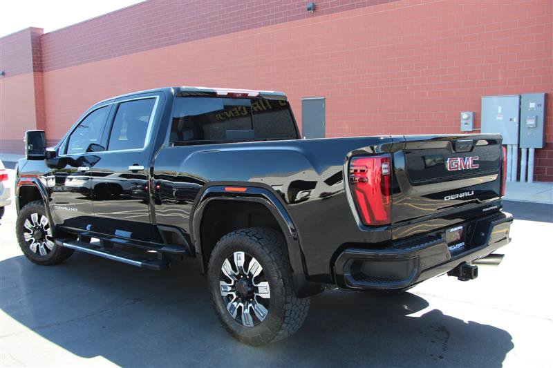Used 2024 GMC Sierra 2500 Denali w/ Denali Reserve Package AWD/4WD image 6