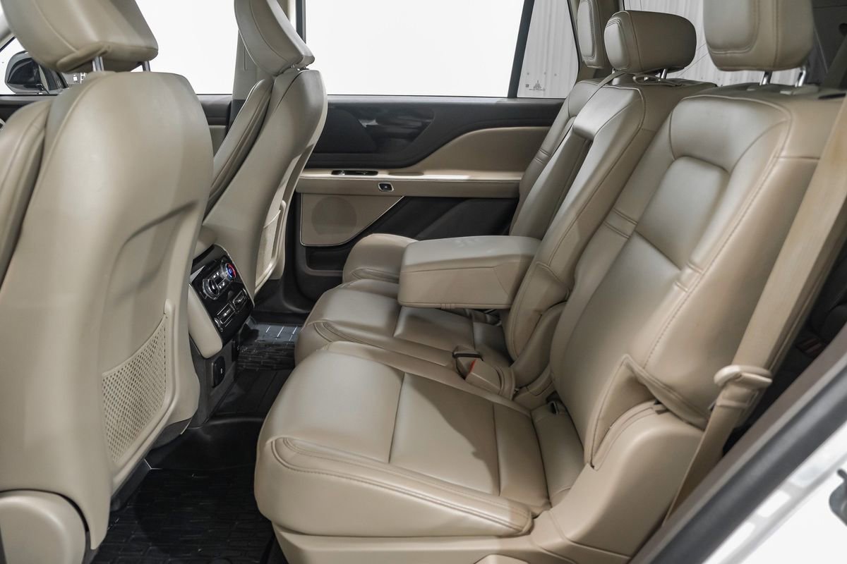 Used 2022 Lincoln Aviator 2WD image 37