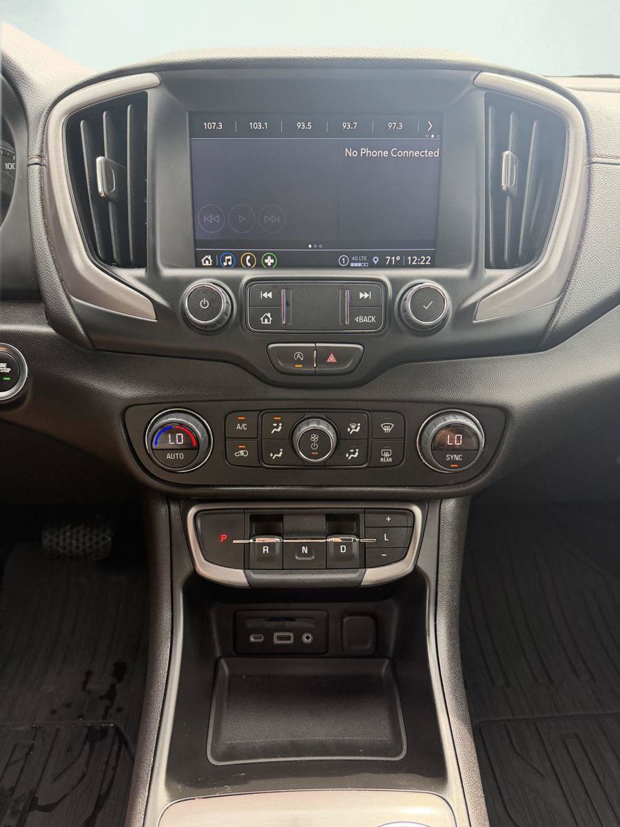 Used 2024 GMC Terrain AT4 w/ Tech Package AWD/4WD image 11