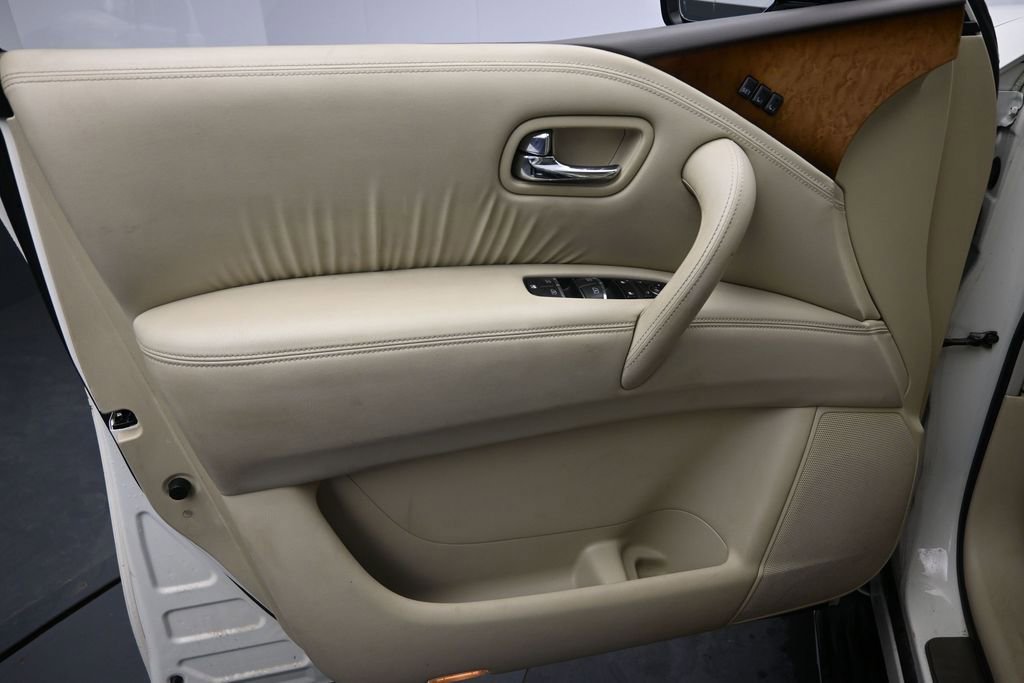 Used 2014 INFINITI QX80 4WD w/ Theater Package image 19