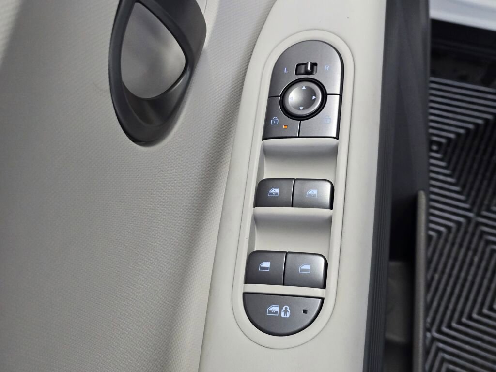 New 2026 Hyundai Ioniq 5 SEL image 20