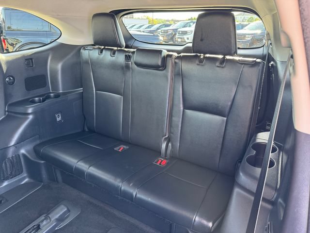 Used 2023 Toyota Highlander XLE FWD image 18