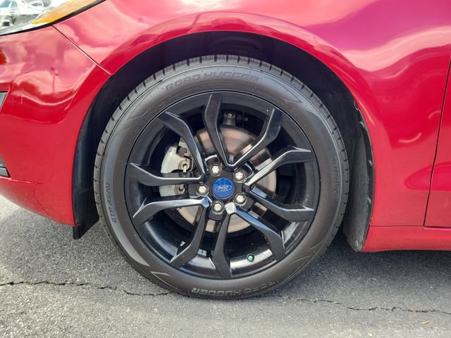 Used 2020 Ford Fusion SE w/ Equipment Group 151A FWD image 7