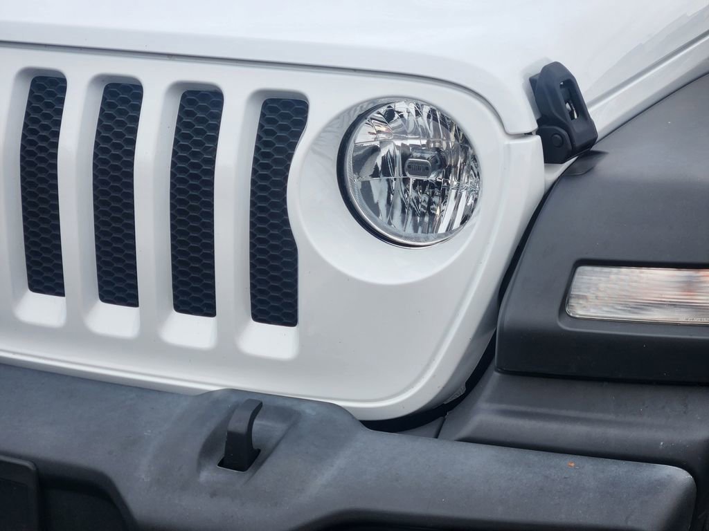 Used 2020 Jeep Wrangler Sport image 10