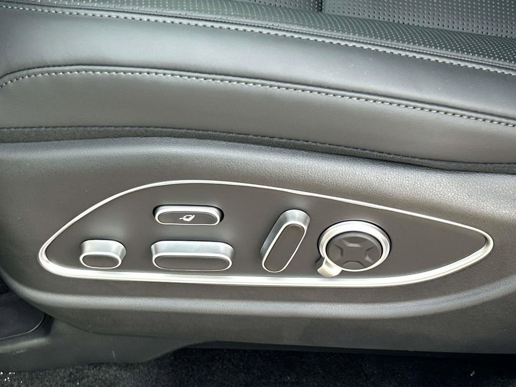 New 2026 Hyundai Palisade Calligraphy FWD image 16