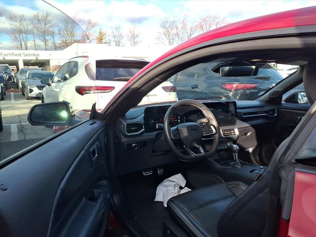 Used 2024 Ford Mustang GT Premium image 9