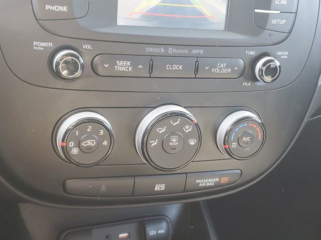 Used 2016 Kia Soul + image 26