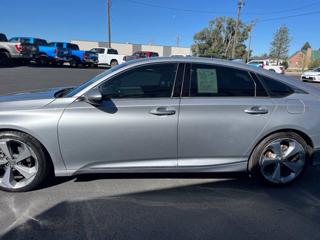 Used 2018 Honda Accord Touring image 9