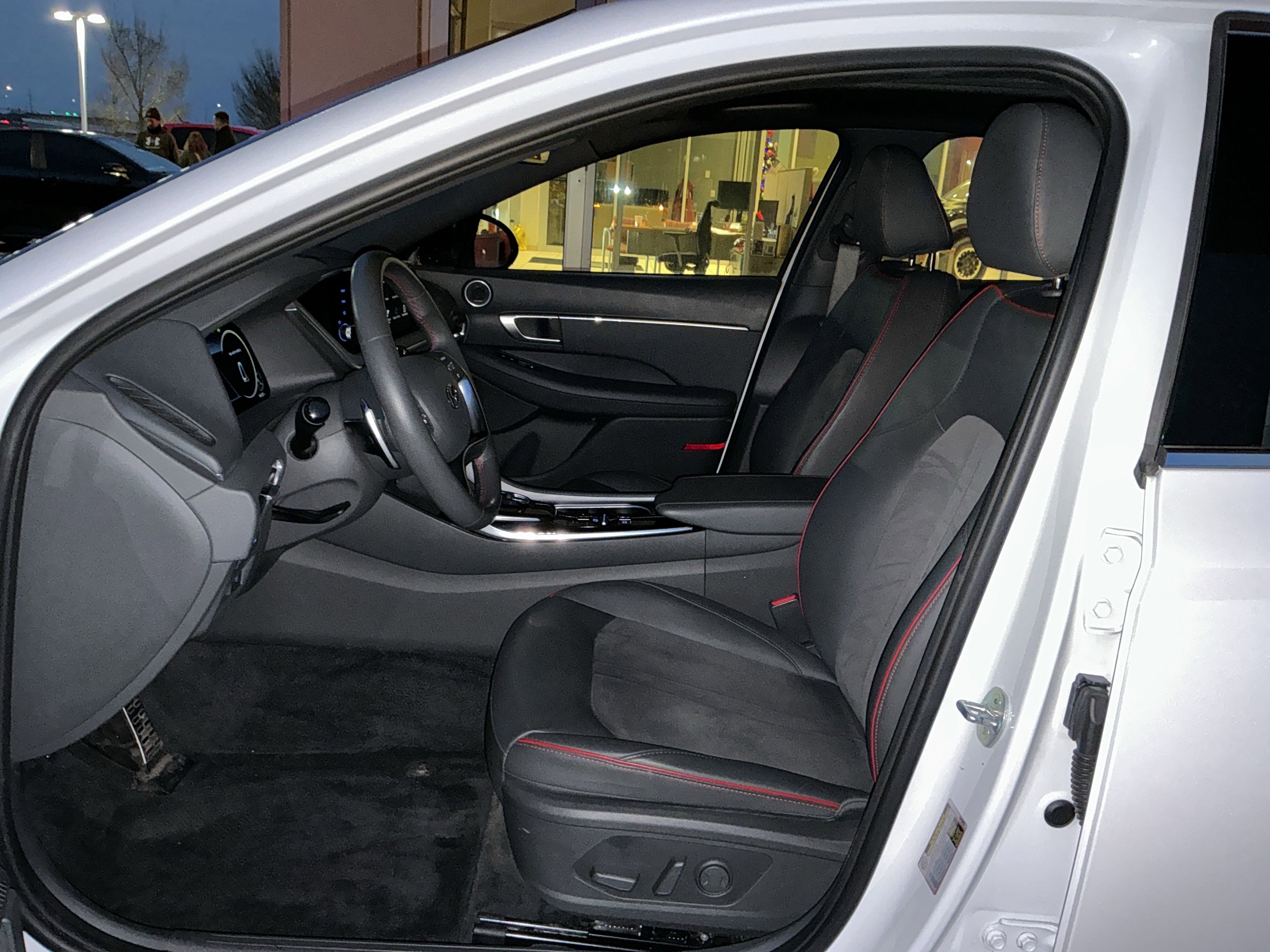 Used 2020 Hyundai Sonata SEL Plus w/ Tech Package image 7