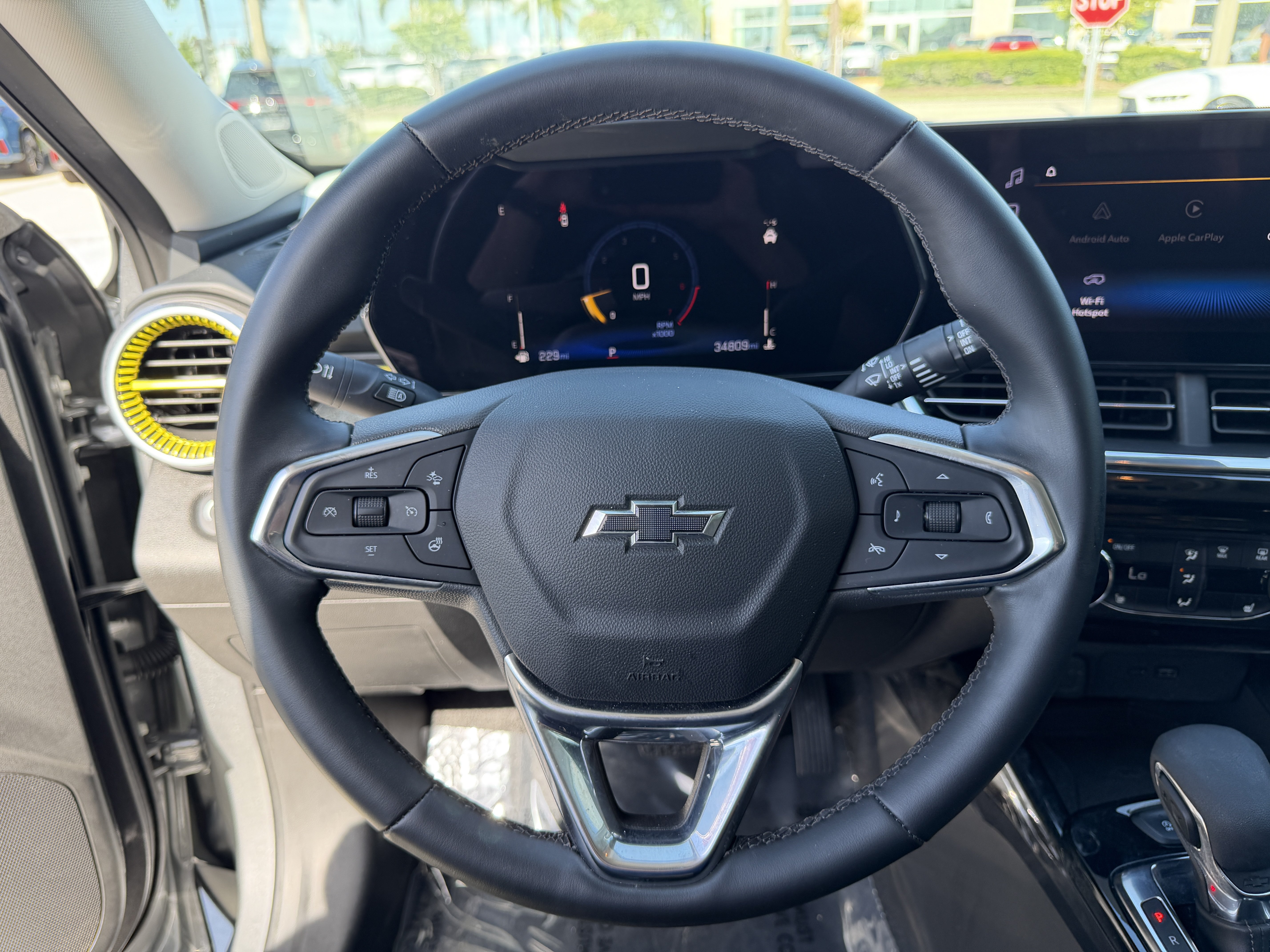 Used 2024 Chevrolet Trax ACTIV w/ Sunroof Package FWD image 32