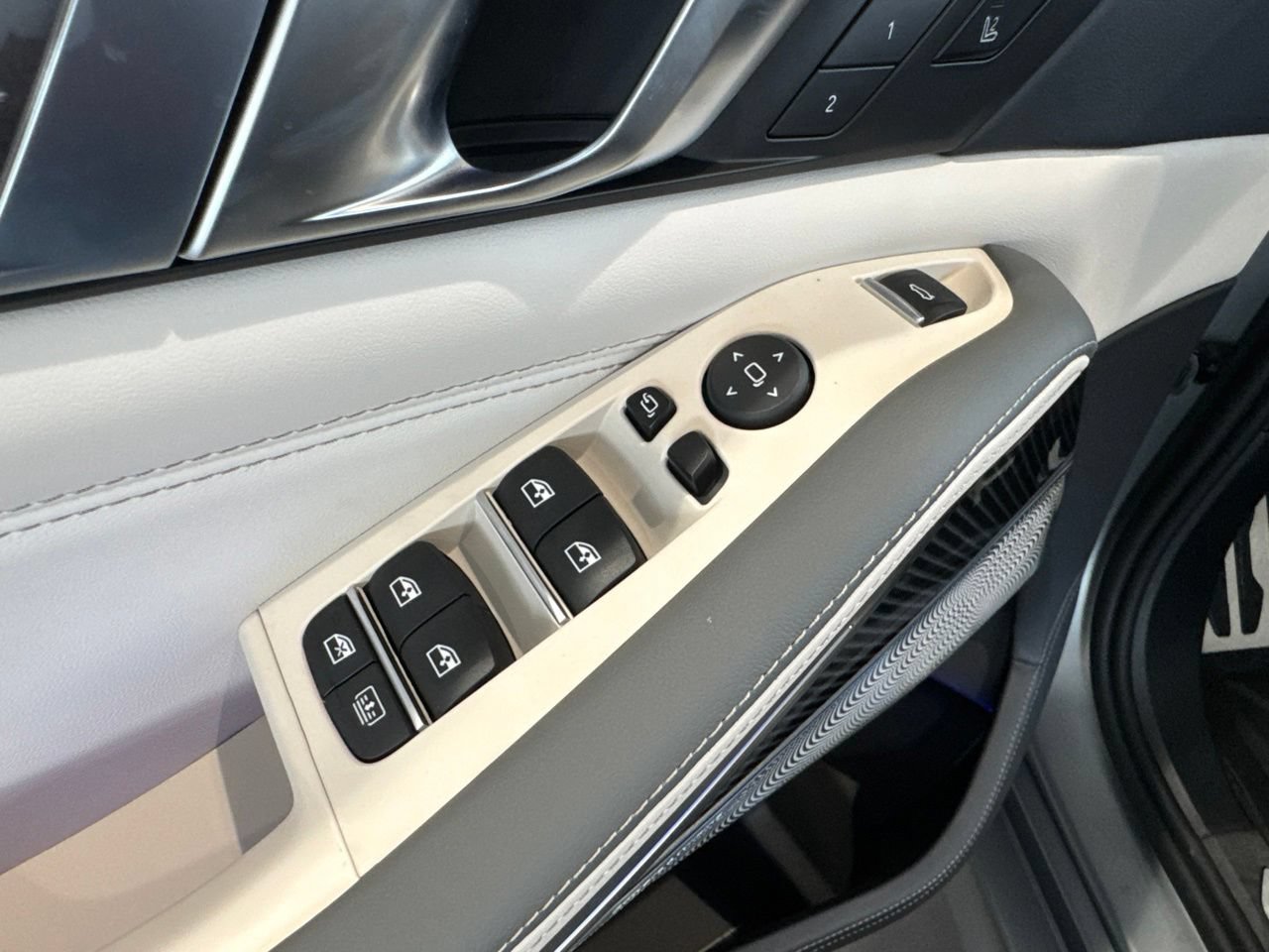 New 2027 BMW X7 M60i AWD/4WD image 43