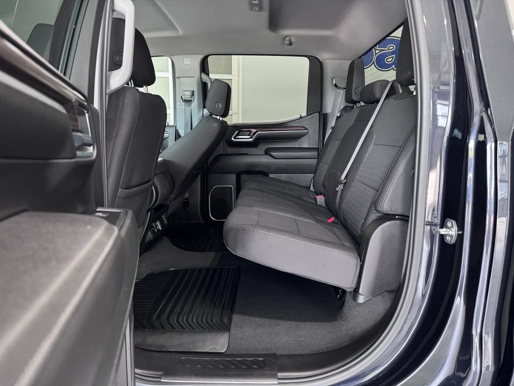 Certified 2023 Chevrolet Silverado 1500 LT AWD/4WD image 13