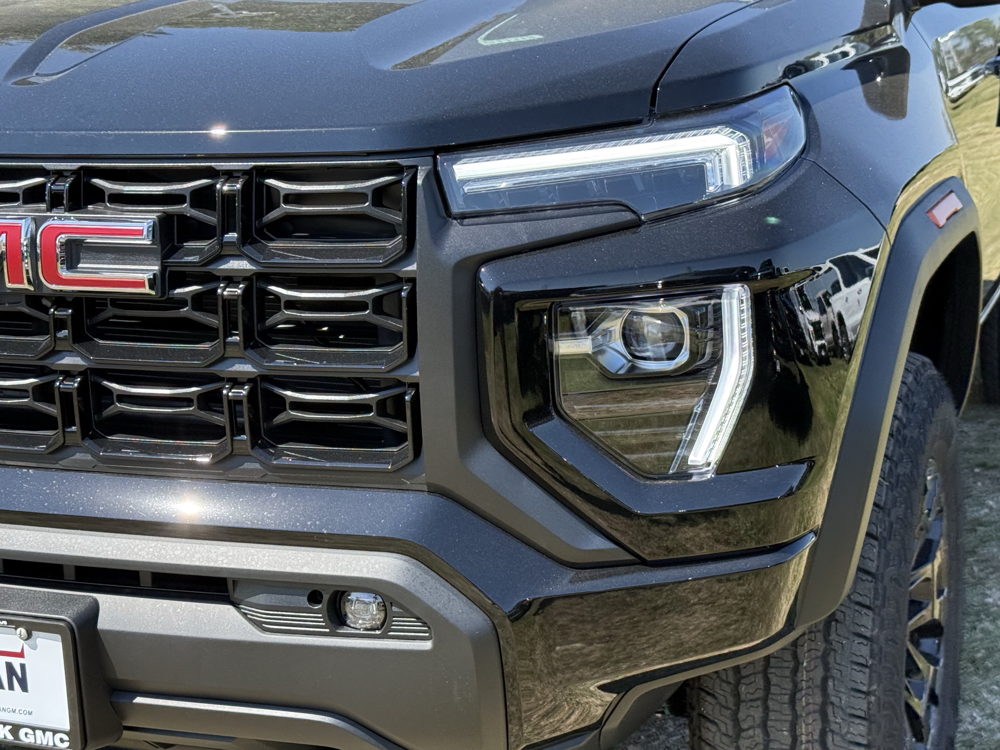 New 2026 GMC Canyon Elevation w/ Convenience Package RWD image 8