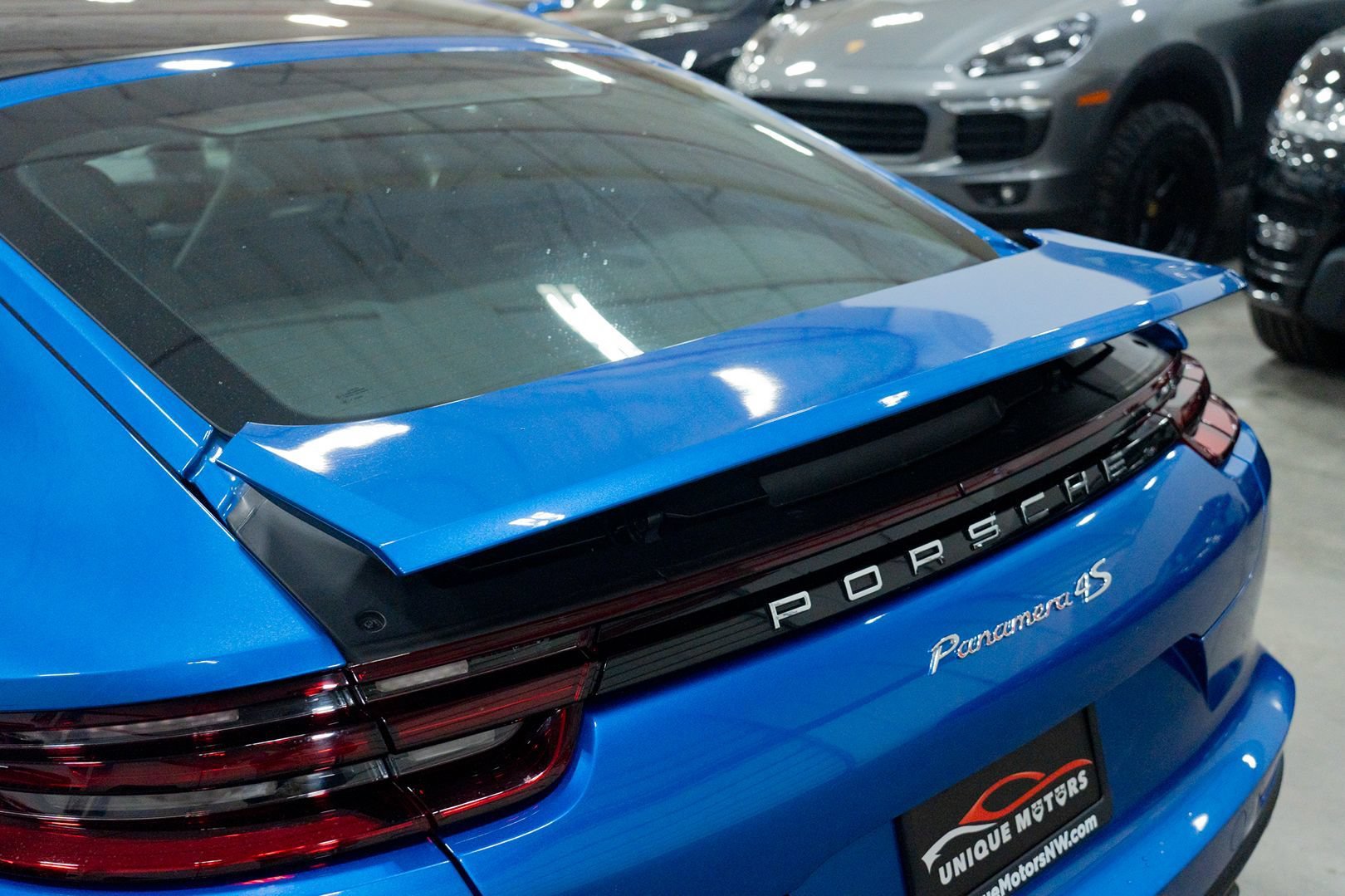 Used 2017 Porsche Panamera 4S AWD/4WD image 9