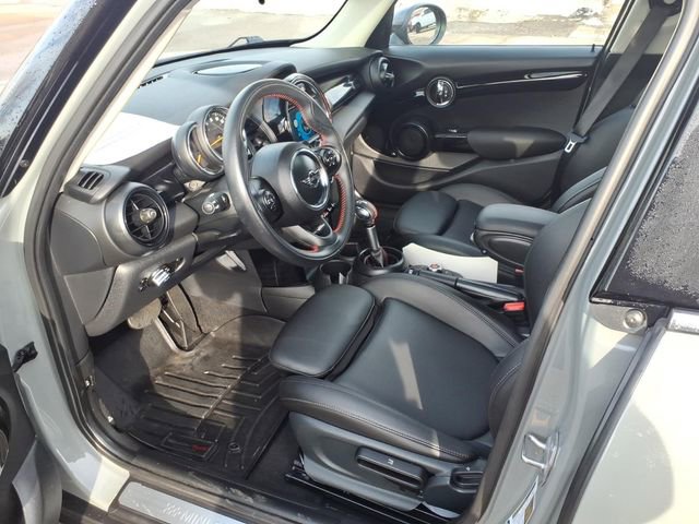 Used 2019 MINI Cooper S image 12