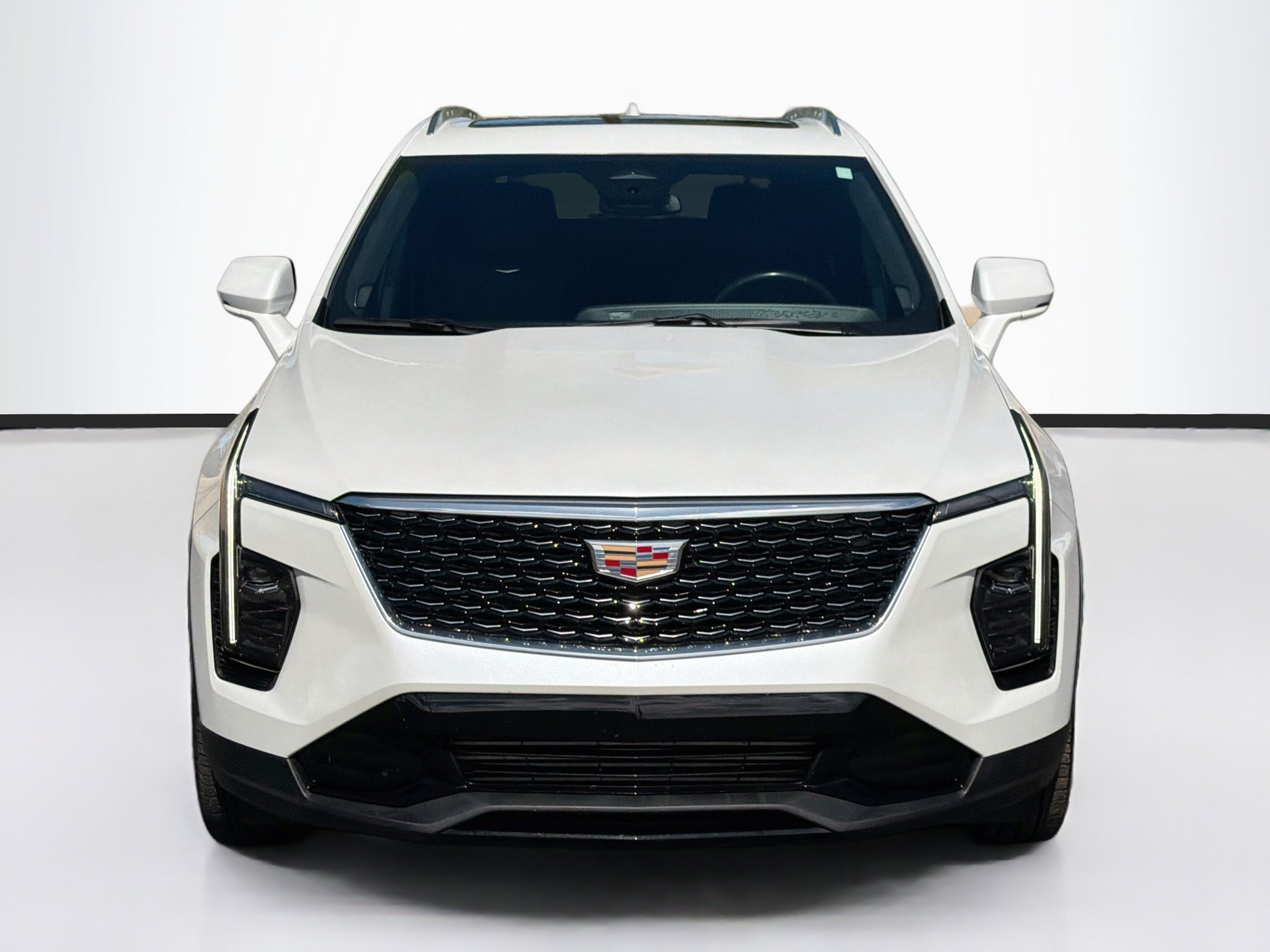 Certified 2024 Cadillac XT4 Premium Luxury FWD image 2
