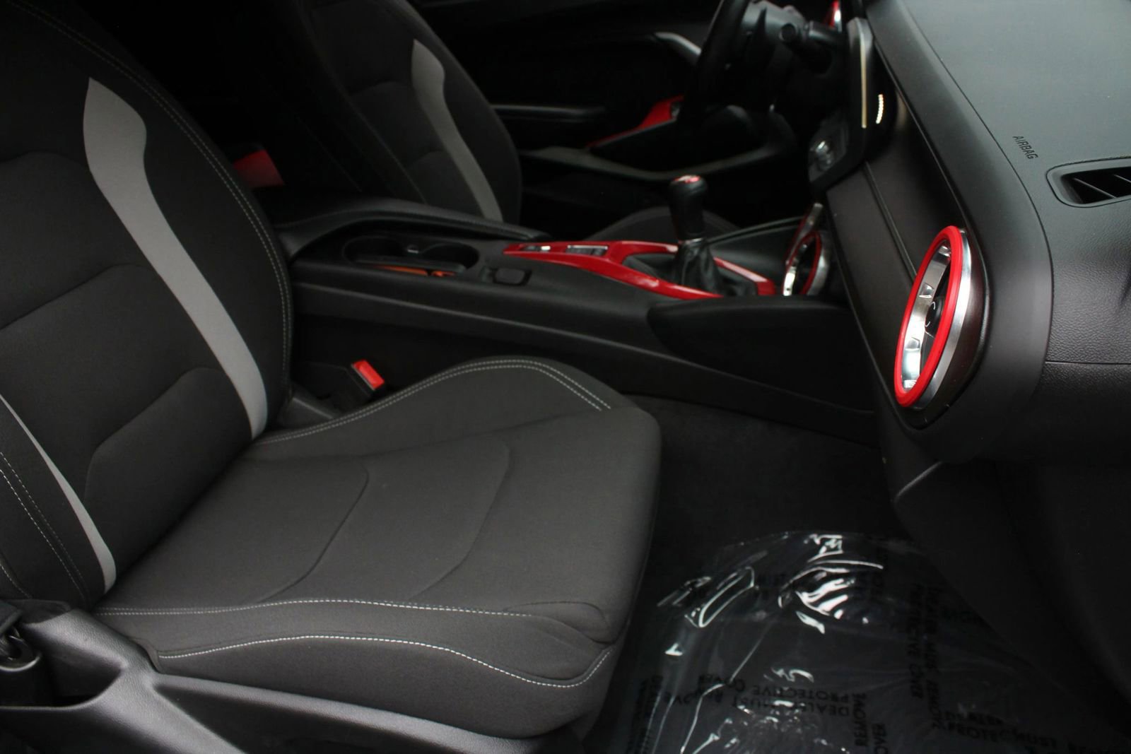 Used 2020 Chevrolet Camaro SS RWD image 24