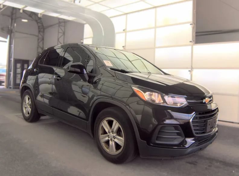 Used 2019 Chevrolet Trax LS FWD image 4
