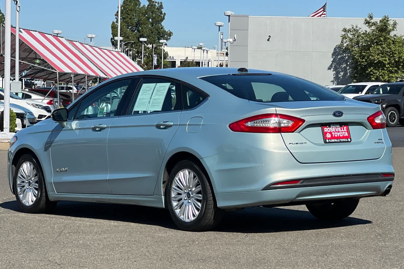 Used 2013 Ford Fusion SE FWD image 7