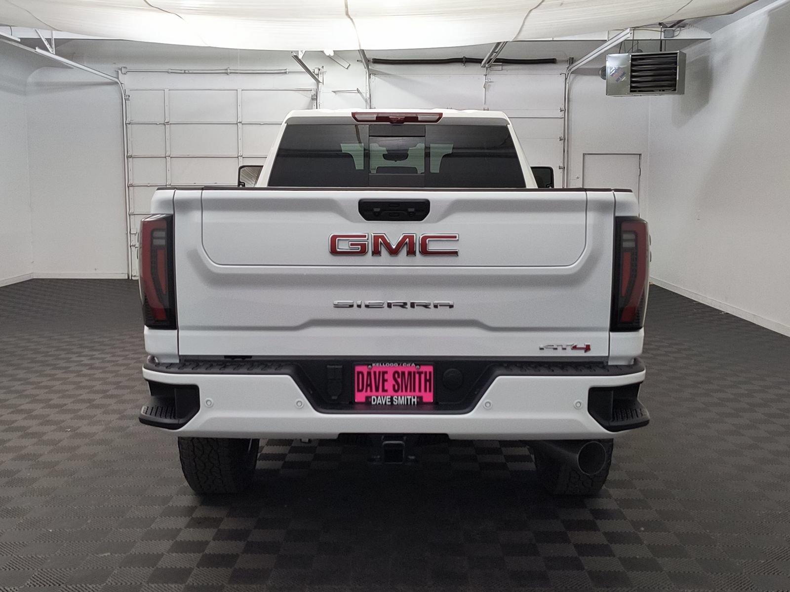 New 2026 GMC Sierra 2500 AT4 w/ AT4 Premium Plus Package AWD/4WD image 8