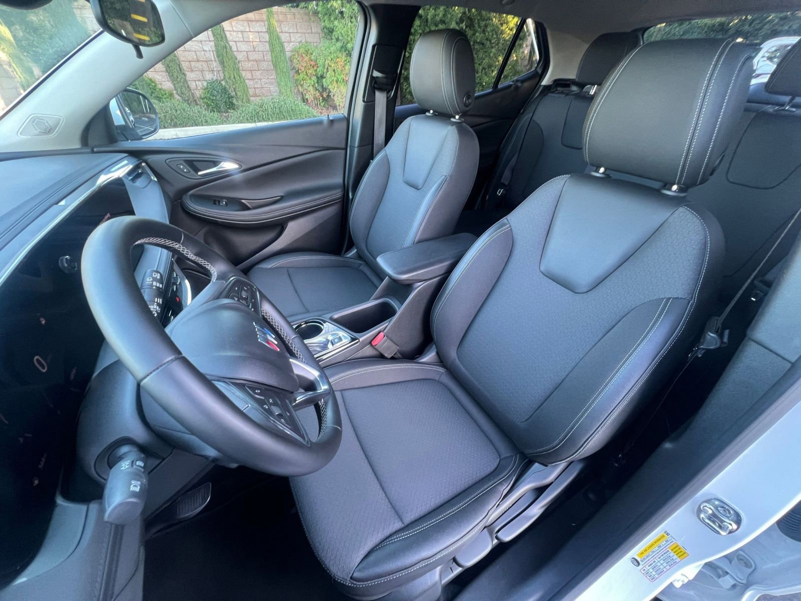 Used 2025 Buick Encore GX Preferred image 36