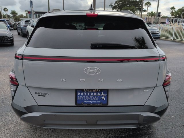 Certified 2024 Hyundai Kona Limited FWD image 5
